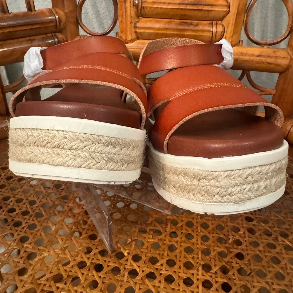 Mia “Evans” Platform Espadrille Wedge Sandal. Size 6 - Picture 4 of 8